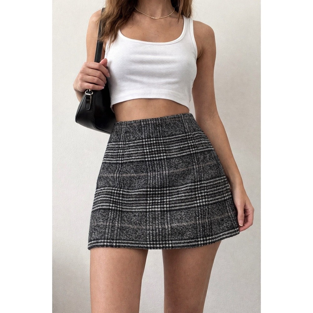 Forever 21 Y2K Plaid Mini Skirt Black Grey A-Line Indie Sleaze Schoolgirl Small